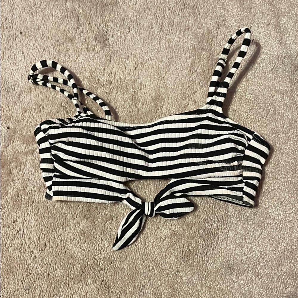 Teen Bikini Top (black and white stripe)